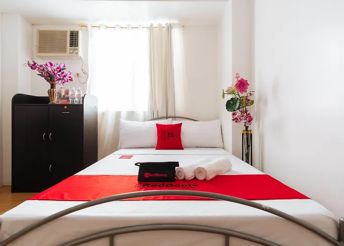 Reddoorz Premium @ Amaia Skies Avenida Hotel
