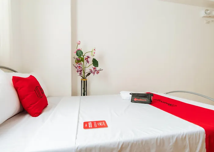 Hotel Reddoorz Premium @ Amaia Skies Avenida